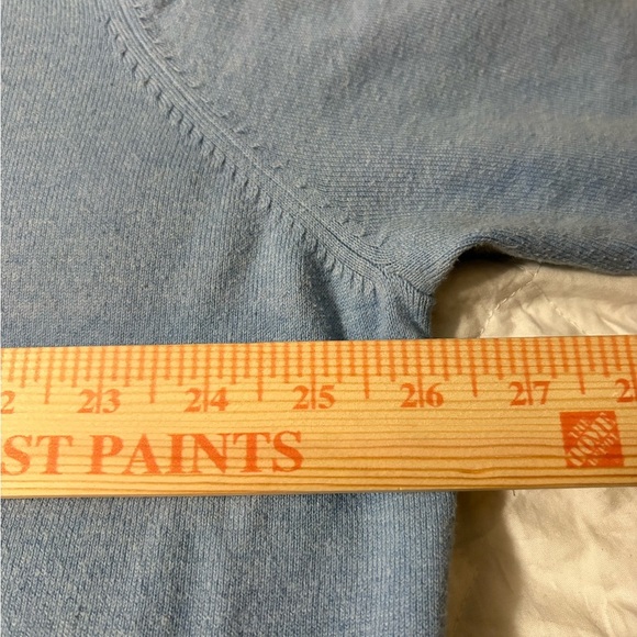 Peter Millar Baby Blue Crewneck. Soft blend of Pima Cotton, Cashmere and Silk. - Picture 6 of 9